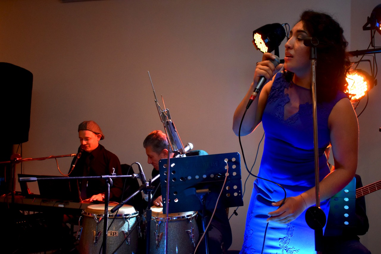 GRUPO PIPE SON (5 MUSICOS) Bailable y pop - Imagen 11