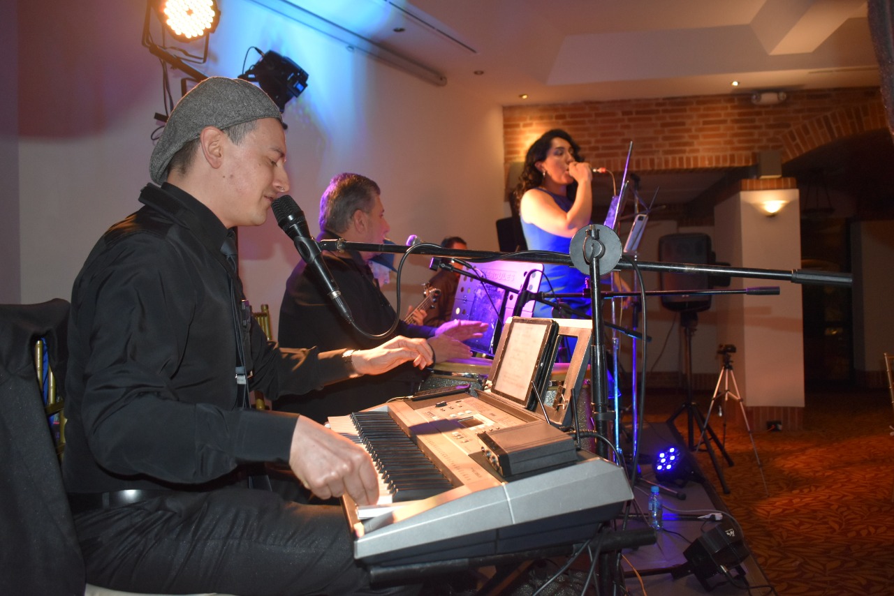 GRUPO PIPE SON (5 MUSICOS) Bailable y pop - Imagen 8