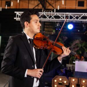 SOLISTA CÓCTEL Precio especial (saxofonista, violinista, pianista)