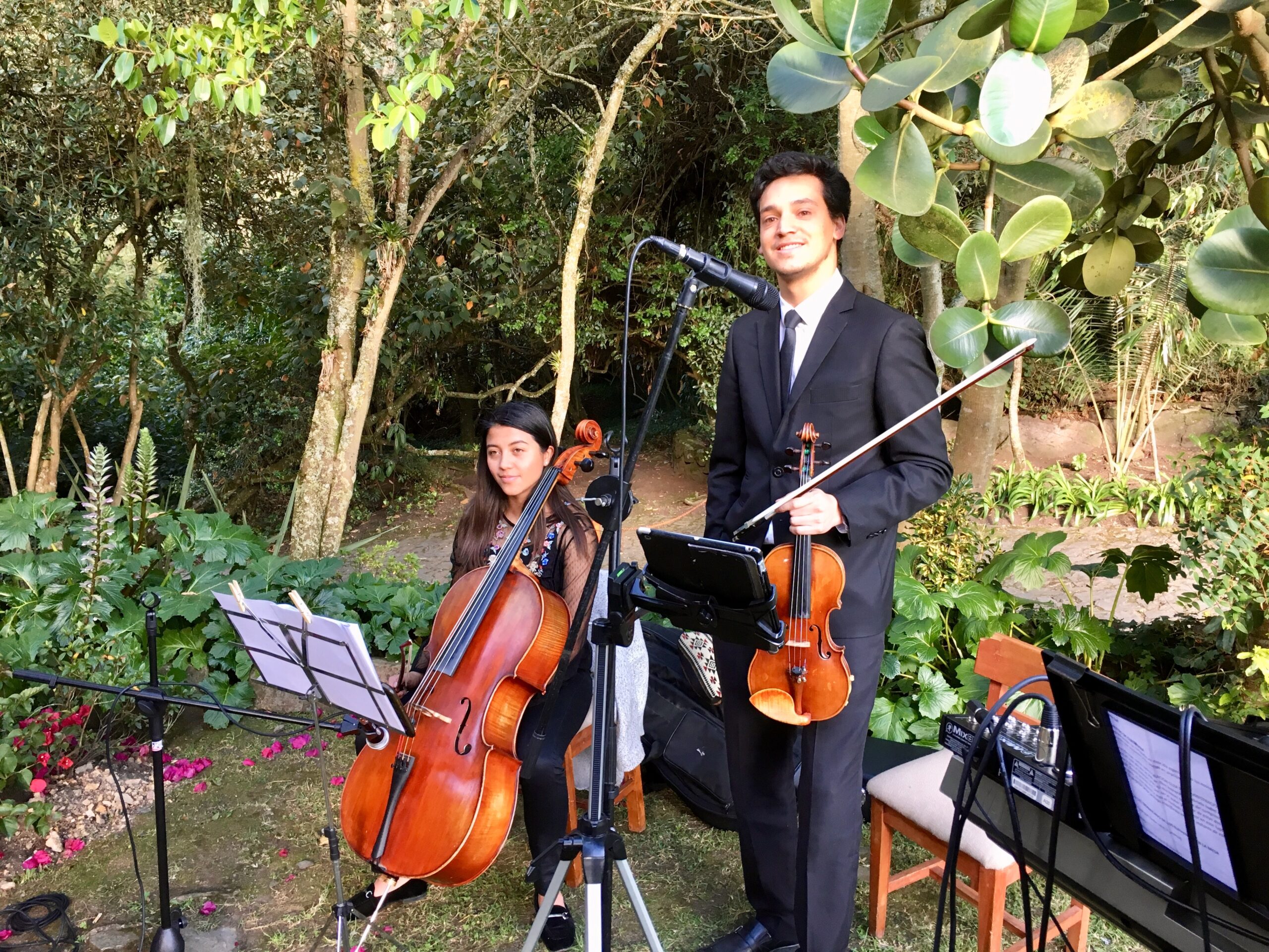 GRUPO DE 3 MUSICOS (TRIO) - Imagen 10
