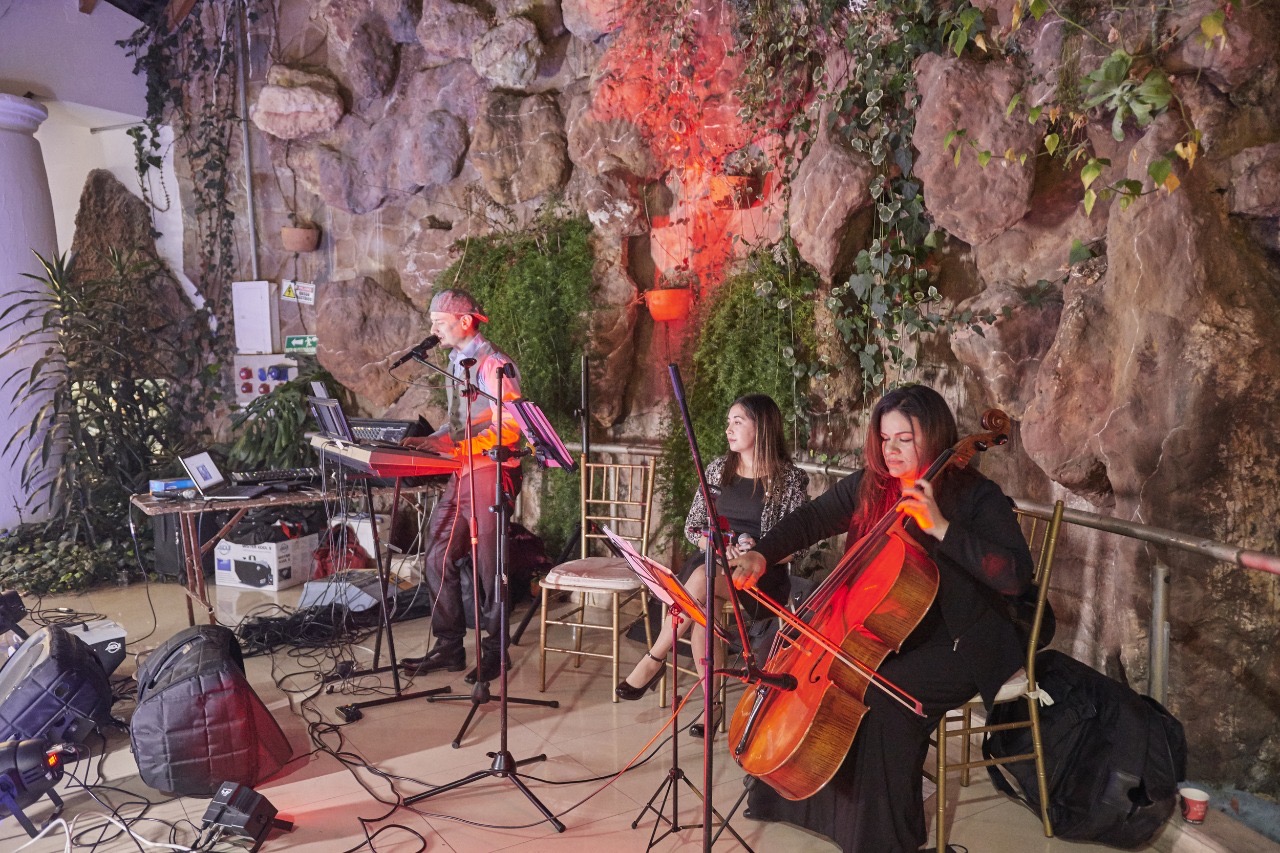 GRUPO DE 3 MUSICOS (TRIO) - Imagen 12